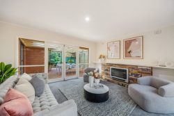 7 St Marks Cl, Dingley Village VIC 3172, Australia