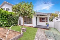 13 Stokes St, Redhead NSW 2290, Australia