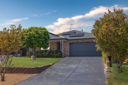 45 Unwin Ave, Jerrabomberra NSW 2619, Australia