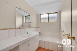 Unit 2/10 Wisbey St, Carey Park WA 6230, Australia