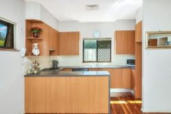 Unit 2/35 Allfield Rd, Woy Woy NSW 2256, Australia