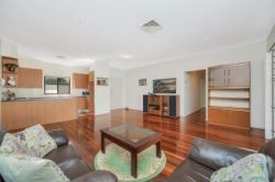 Unit 2/35 Allfield Rd, Woy Woy NSW 2256, Australia