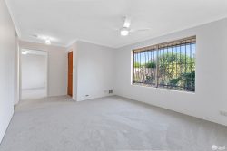 27B Sutcliffe Cl, Seville Grove WA 6112, Australia