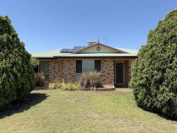 14 Bohenia Cres, Moree NSW 2400, Australia