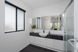 Unit 1/170 Coode St, Como WA 6152, Australia