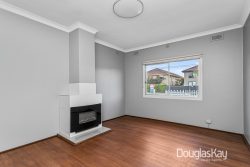 112 Devonshire Rd, Sunshine VIC 3020, Australia