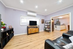 11 Exeter St, Hadfield VIC 3046, Australia