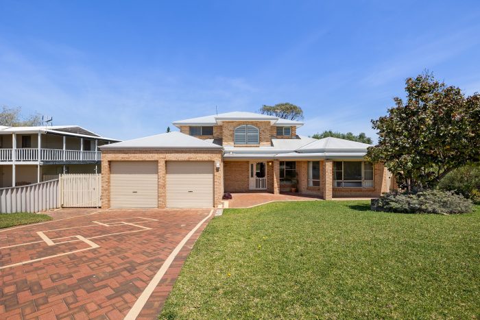 5 Harris Pl, Ledge Point WA 6043, Australia