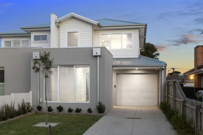 8 Fisher Ct, Altona VIC 3018, Australia