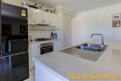 12 Javea Cl, Dubbo NSW 2830, Australia