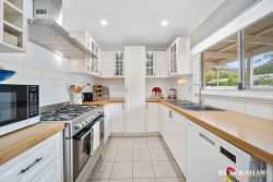 31 Kurrajong St, Captains Flat NSW 2623, Australia