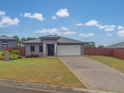 13 Lavender Cres, Atherton QLD 4883, Australia