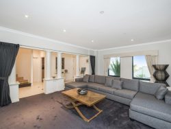 7 Cumbrae Ct, Dianella WA 6059, Australia