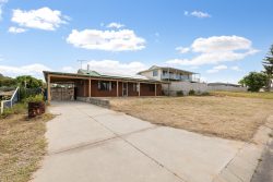 29 Rodrigues Cres, Ledge Point WA 6043, Australia