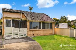 1/3-5 Summerfield Pl, Barrack Heights NSW 2528, Australia