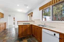 5 The Strand, Kennington VIC 3550, Australia