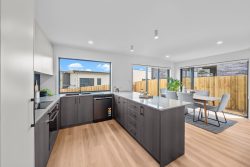 1 & 2/3 Angelina Drive, Rokeby TAS 7019, Australia