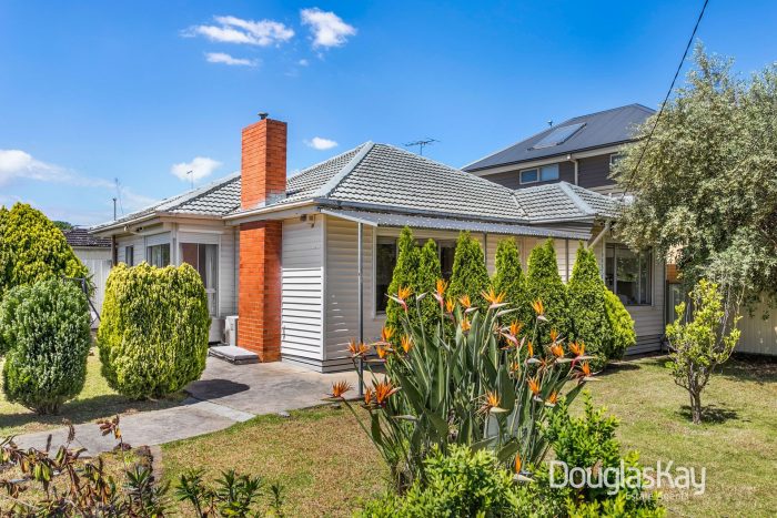 6 Camperdown Ave, Sunshine North VIC 3020, Australia