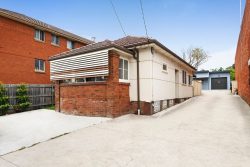 19 Chapel St, Roselands NSW 2196, Australia