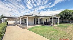 66 Felspar St, Narrogin WA 6312, Australia