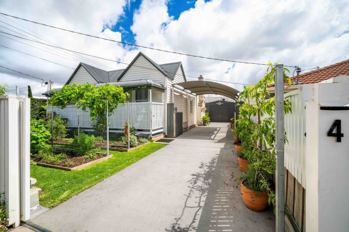 4 Gray St, Sebastopol VIC 3356, Australia