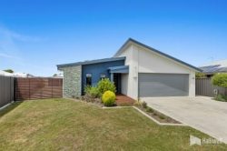 39 Haven Dr, Shearwater TAS 7307, Australia