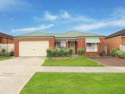 94 Balmoral Rd, Warrnambool VIC 3280, Australia