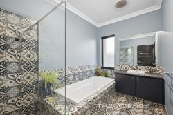 13 Stirk Rd, Alfred Cove WA 6154, Australia