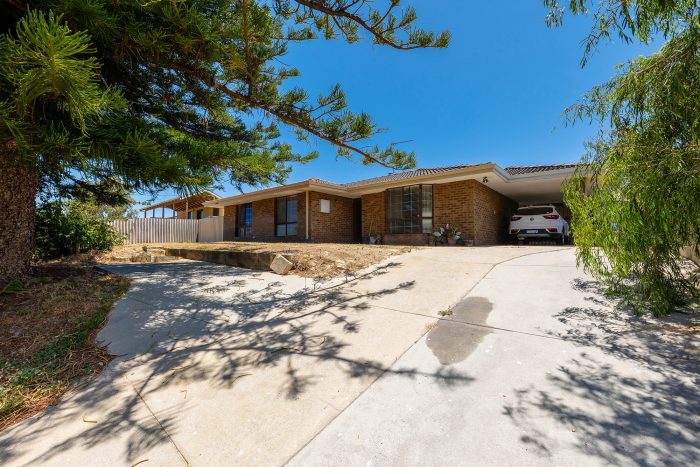 23 Ledge Point Rd, Ledge Point WA 6043, Australia