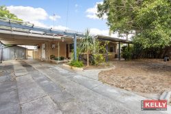 19 McLarty St, Cloverdale WA 6105, Australia