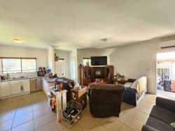 Unit 1/11 Nandowra St, Aberdeen NSW 2336, Australia