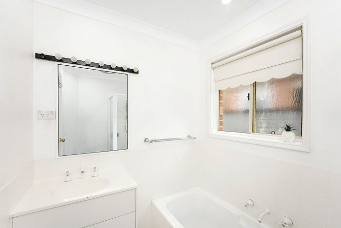 Unit 1/40 Oakes St, Kariong NSW 2250, Australia