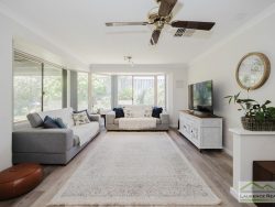 4 Imari Retreat, Mindarie WA 6030, Australia