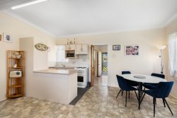 34 Ulooloo Rd, Gwandalan NSW 2259, Australia