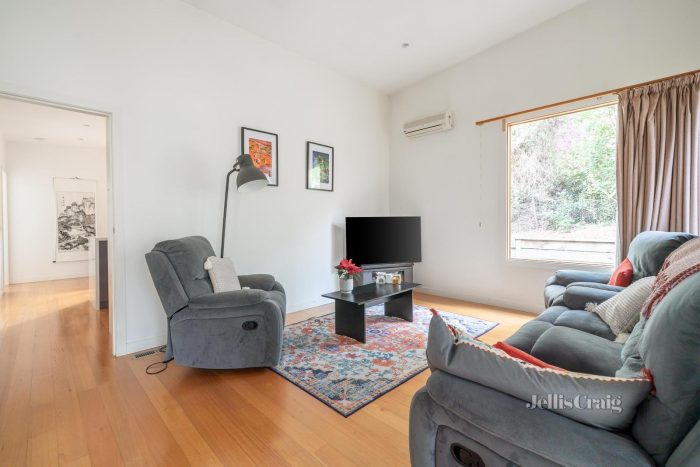 Unit 1/35 Silver St, Eltham VIC 3095, Australia