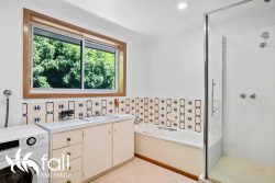 Unit 2/28 Bay Rd, New Town TAS 7008, Australia