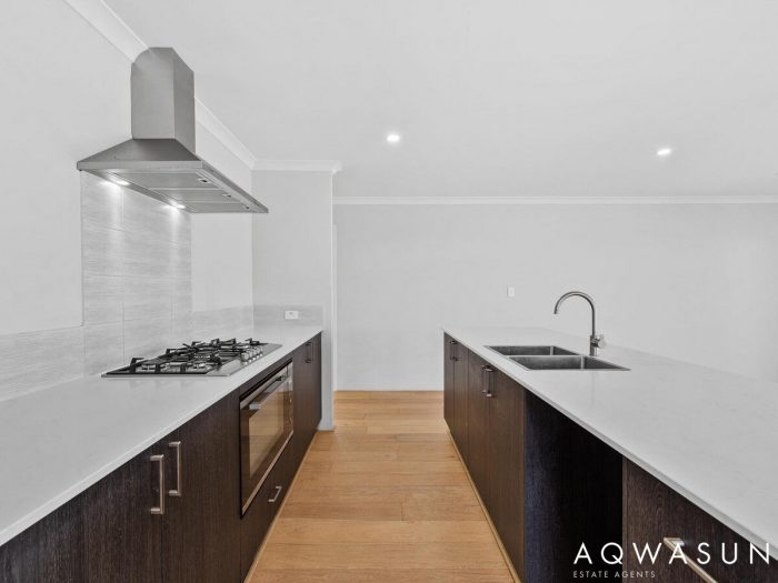 4 Towlers Dr, Golden Bay WA 6174, Australia