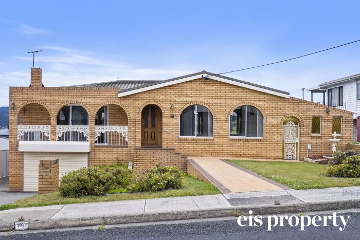 13 Croyden Ave, Montrose TAS 7010, Australia