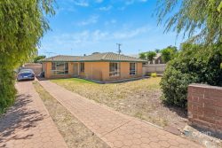 31 Marsden Pl, Huntfield Heights SA 5163, Australia