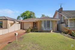 52C Henley St, Como WA 6152, Australia