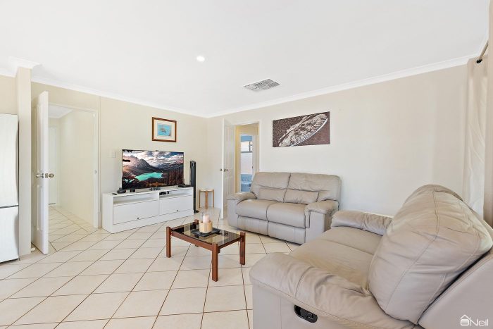 99 Seminole Gardens, Seville Grove WA 6112, Australia