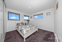 130 Stony Pt Dr, Austins Ferry TAS 7011, Australia