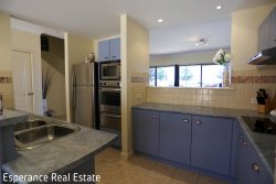 Unit 5/3 The Esplanade, Esperance WA 6450, Australia