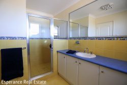 Unit 5/3 The Esplanade, Esperance WA 6450, Australia