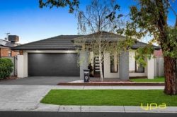 53 Victory Dr, Pakenham VIC 3810, Australia