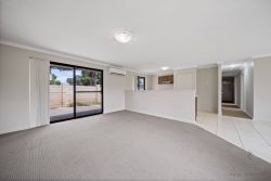 Unit 8/19 Rede St, Gosnells WA 6110, Australia