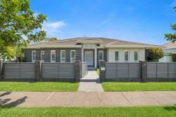 4A Curley Rd, Broadmeadow NSW 2292, Australia