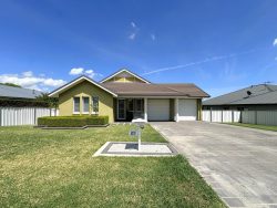 57 Back Creek Rd, Young NSW 2594, Australia