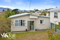 4 Caversham Rd, West Moonah TAS 7009, Australia