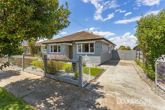 10 Chelsey St, Ardeer VIC 3022, Australia